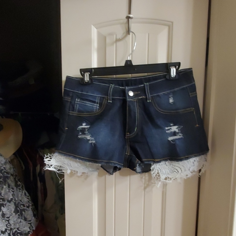 Wanna bette butt booty shorts